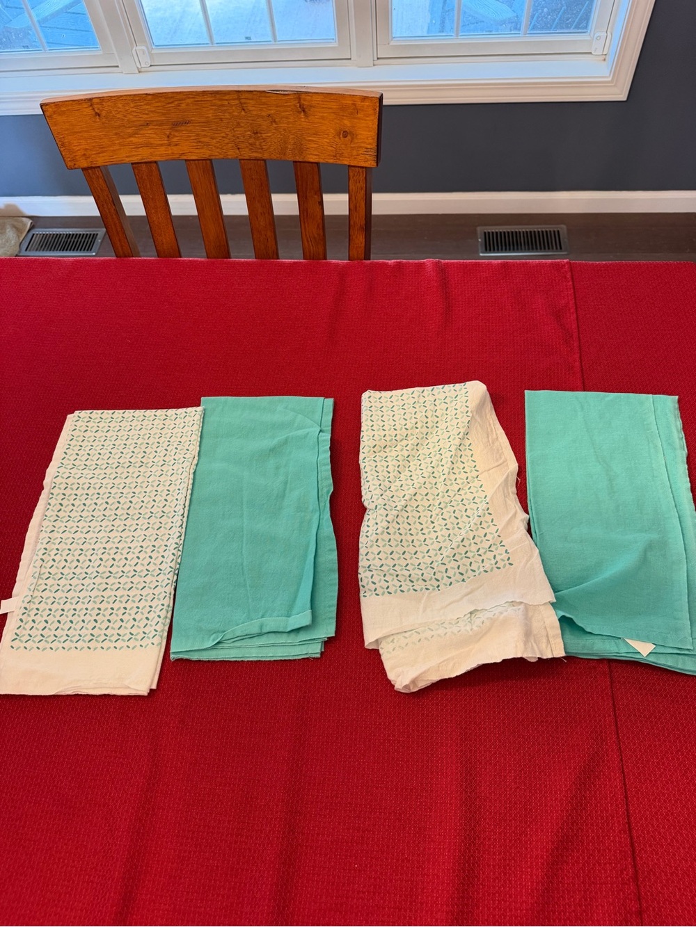 4 pack Room Essentials Teal/ White Flour Sack kitchen towels